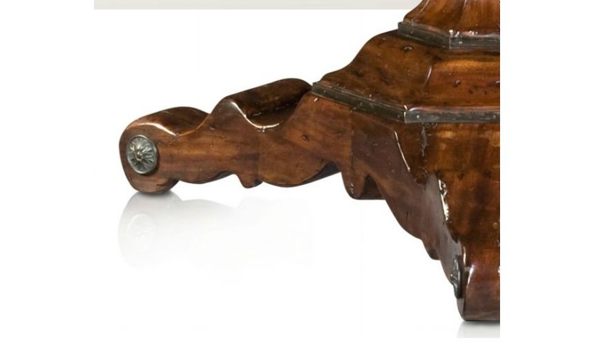 Dining Tables Round dining table Italian reproduction furniture