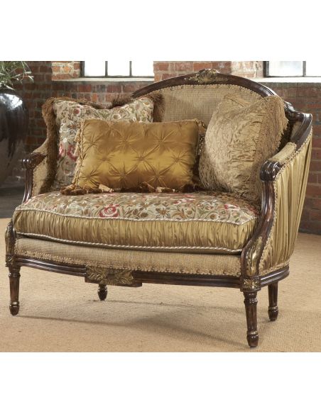 Shirred silk settee, Luxury fine home furnishings