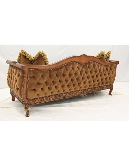 SOFA, COUCH & LOVESEAT Super Good Looking Couch
