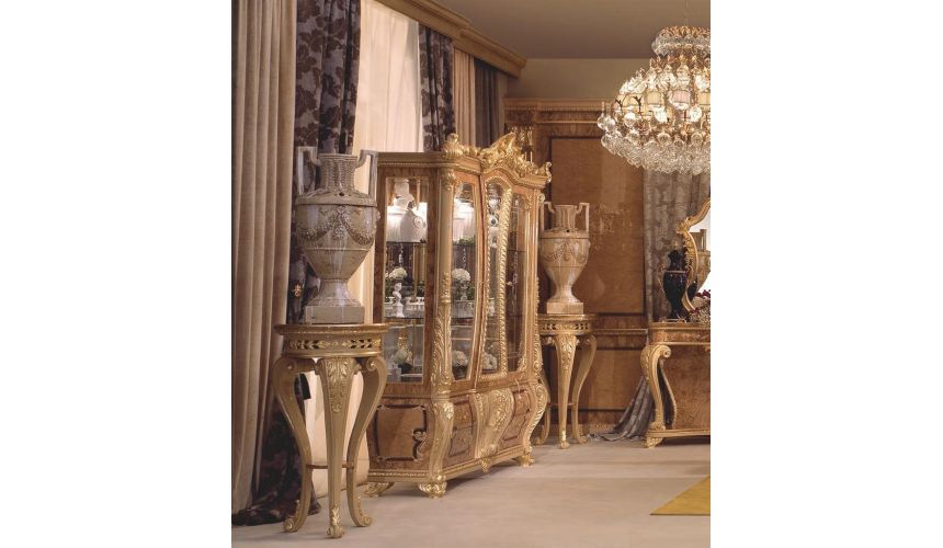 Dining Tables Stunning dinning table from our modern day palace collection