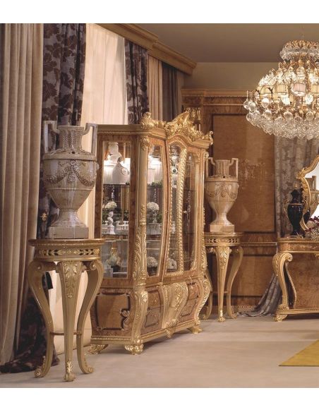 Dining Tables Stunning dinning table from our modern day palace collection