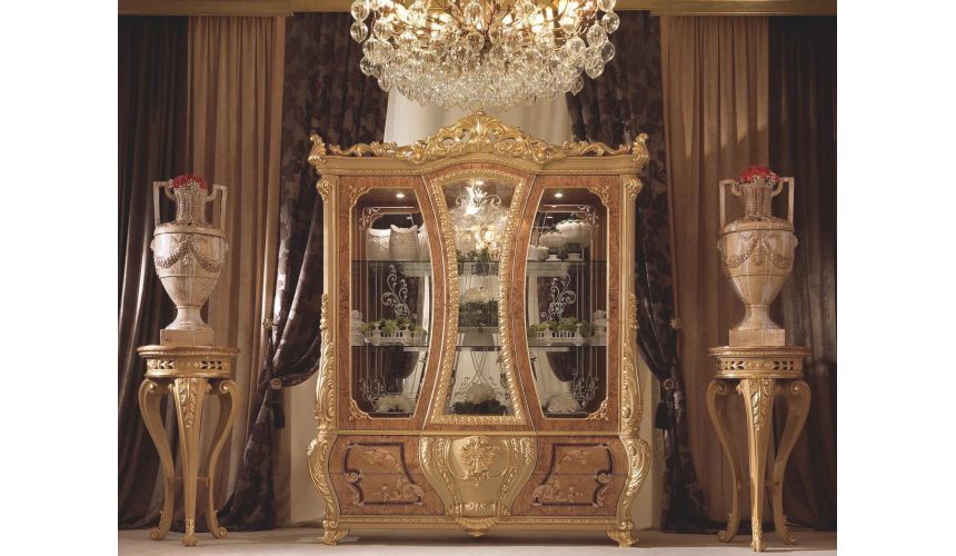 Dining Tables Stunning dinning table from our modern day palace collection