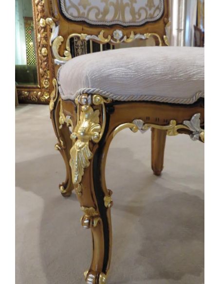 Furniture Masterpieces King Louis Collection. Boulle marquetry work on dining table top