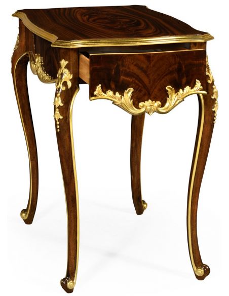 TABLES - SIDE, LAMP & BEDSIDE End table gilt carved