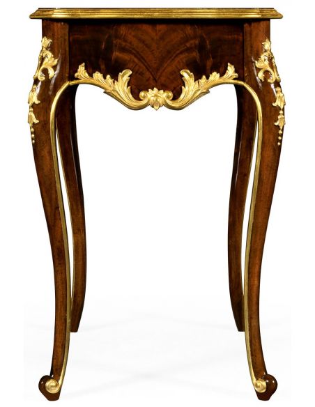 TABLES - SIDE, LAMP & BEDSIDE End table gilt carved