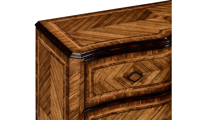 Chest of Drawers Large argentinian walnut chest of drawers
