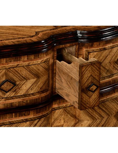 Chest of Drawers Large argentinian walnut chest of drawers