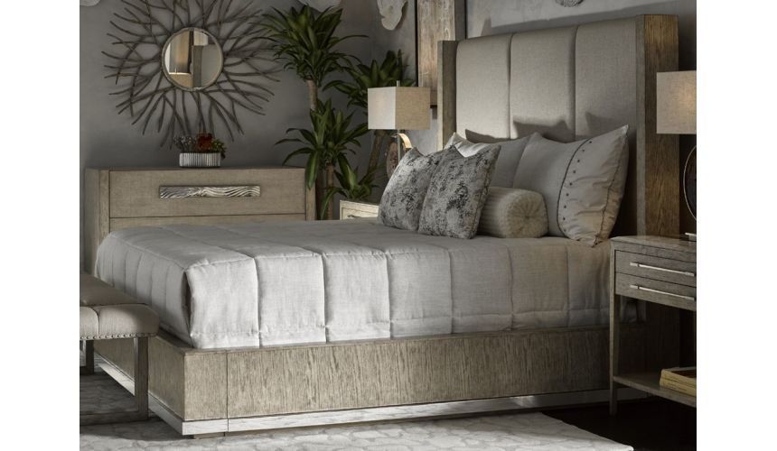 Queen and King Sized Beds Bed in a luxurious combination of wood and fabric