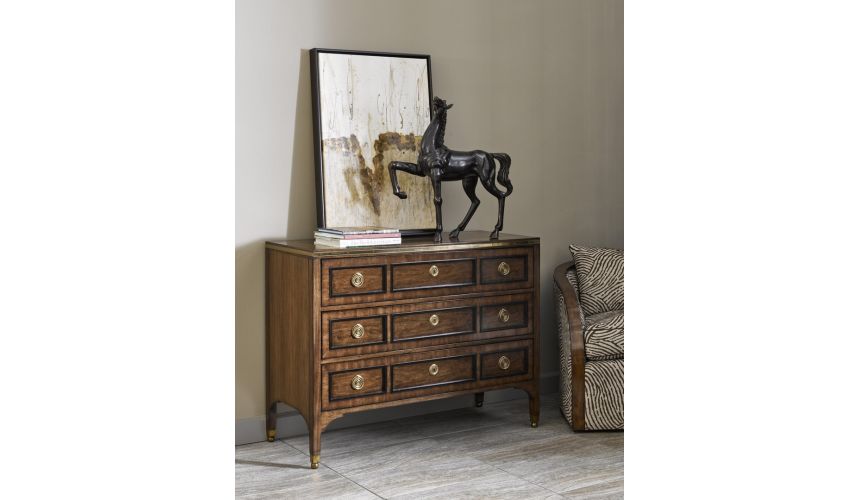 Chest of Drawers Detailed and stylish chest of drawers with a pleasant understated elegance