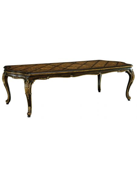 Dining Tables Luxurious traditional styled dining table