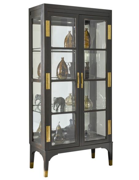 Nicely detailed stylish glass cabinet