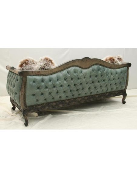 Super Good Looking Couch