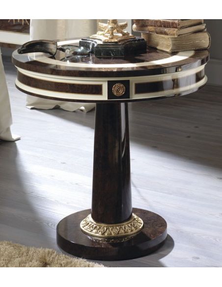 KNIGHTSBRIDGE COLLECTION. SIDE TABLE