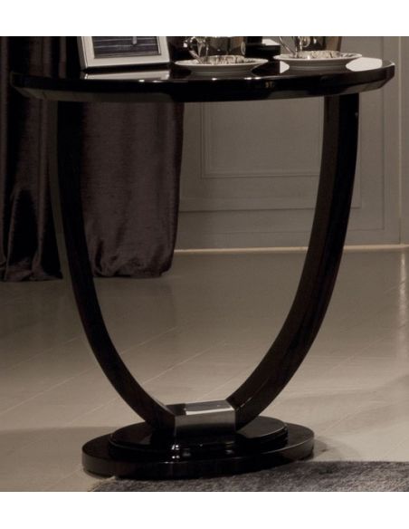 NEWPORT COLLECTION. SIDE TABLE