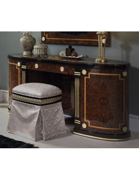 BEVERLY COLLECTION. DRESSING TABLE