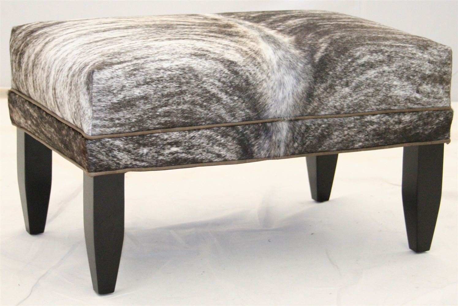 Luxury Leather & Upholstered Furniture Ottoman 3533-00