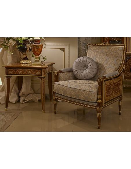 Royal and Elegant Side Table from our Venetian modern classic collection 7023