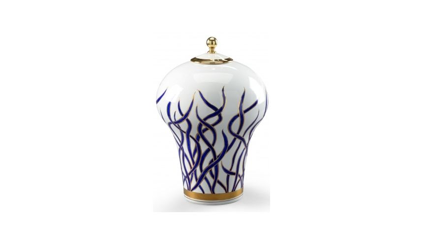 Decorative Accessories Stylish Hamilton Urn (Lg)