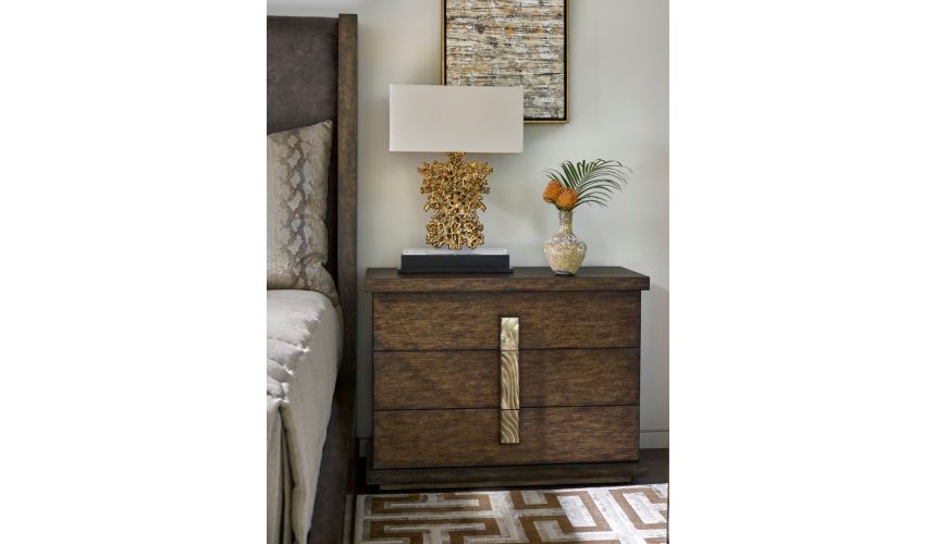 Queen and King Sized Beds Bed in a luxurious combination of wood and fabric