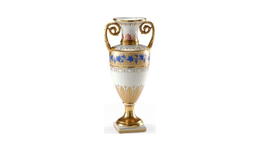 Decorative Accessories Trophy Shaped Sloan Vase