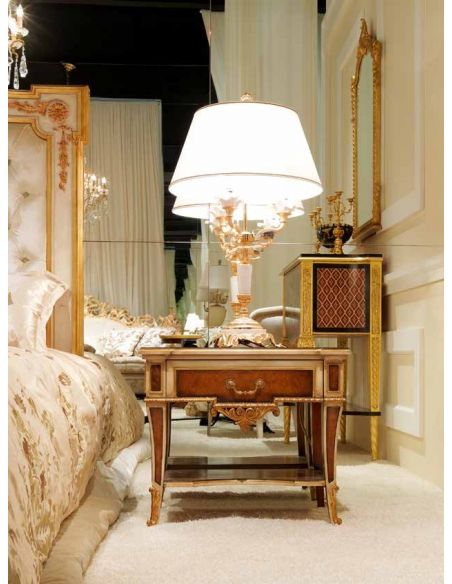 Queen and King Sized Beds Elegant Heaven on Earth Bedroom Furniture Set