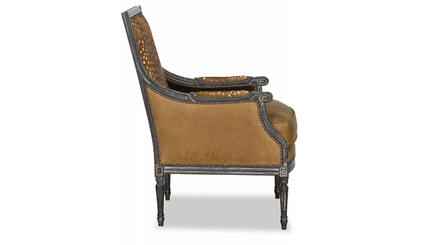 CHAIRS, Leather, Upholstered, Accent Deluxe Lone Doe in Winter Accent Chair