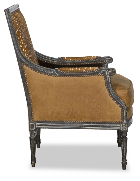 CHAIRS, Leather, Upholstered, Accent Deluxe Lone Doe in Winter Accent Chair