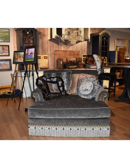 SETTEES, CHAISE, BENCHES Chaise double chair. Classy styling 442