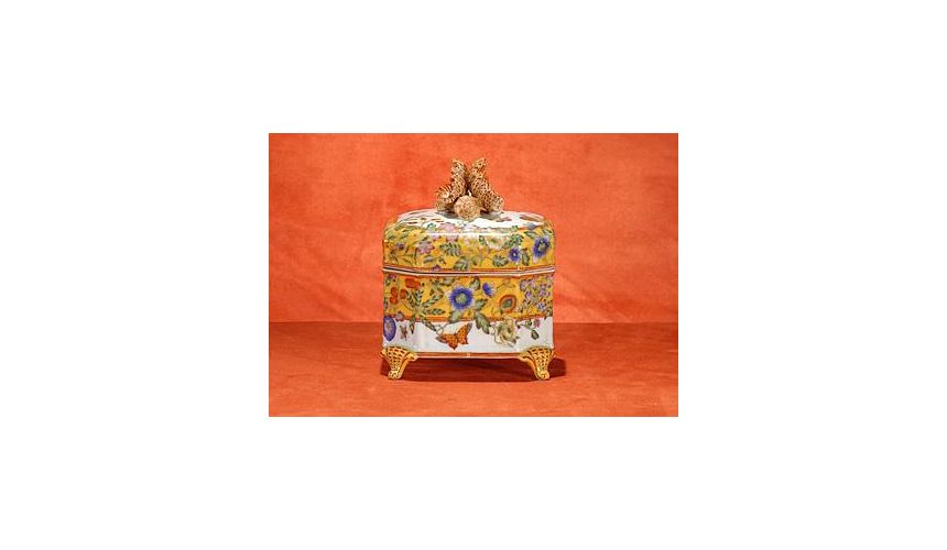Decorative Accessories High Quality Furniture Hand Painted Footed Box