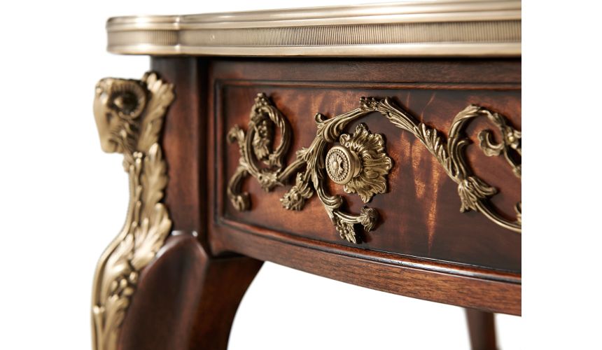 ROUND CAPITAL COCKTAIL TABLE