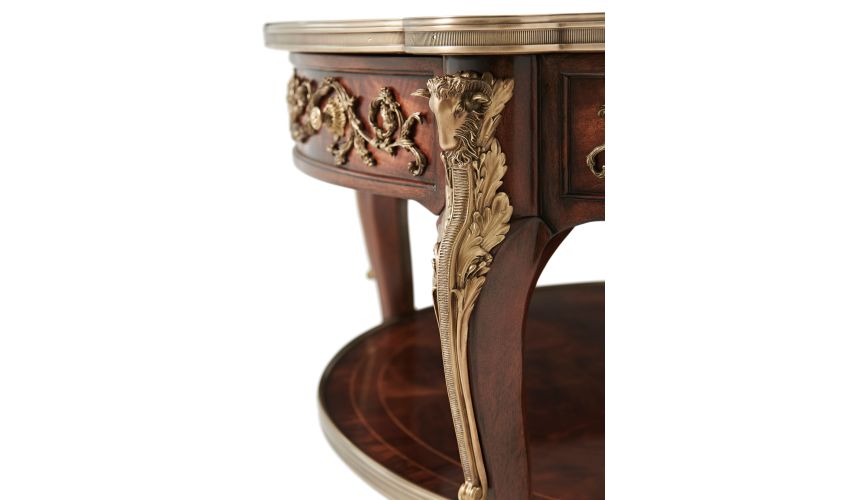ROUND CAPITAL COCKTAIL TABLE