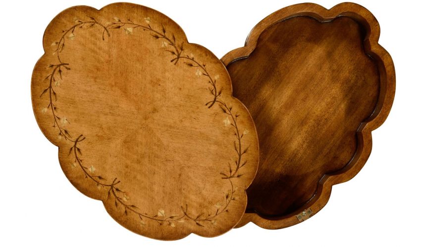 Sheraton style lobed work box.