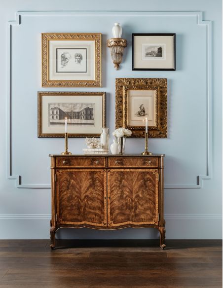 Cabinet classic style with drawers