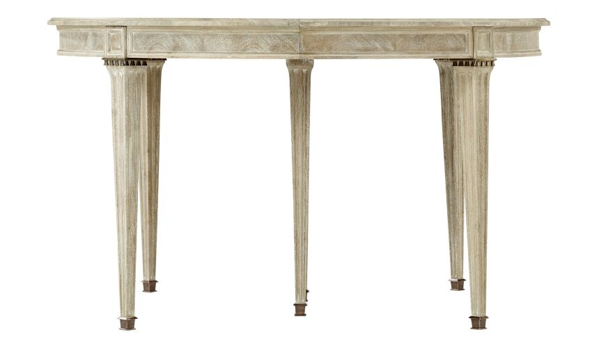 Majestic dining table