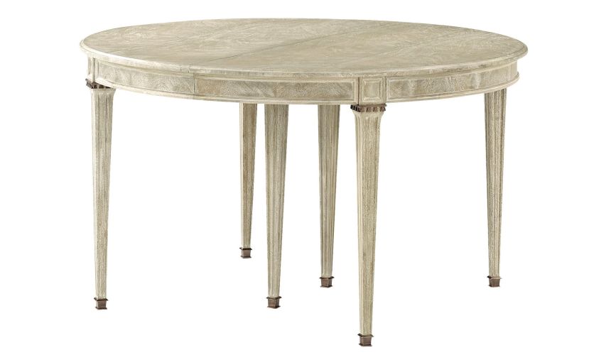 Majestic dining table
