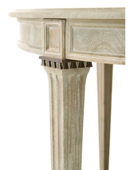 Majestic dining table