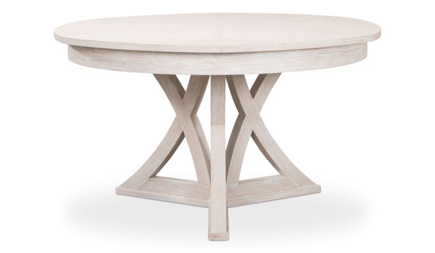 Jupe Table with a Timeless Design