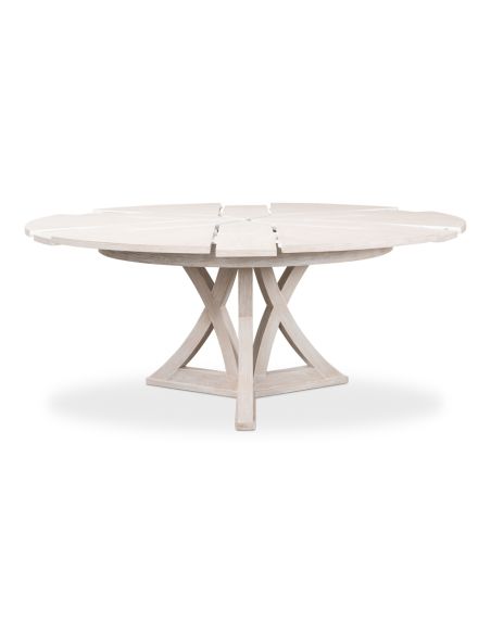 Jupe Table with a Timeless Design