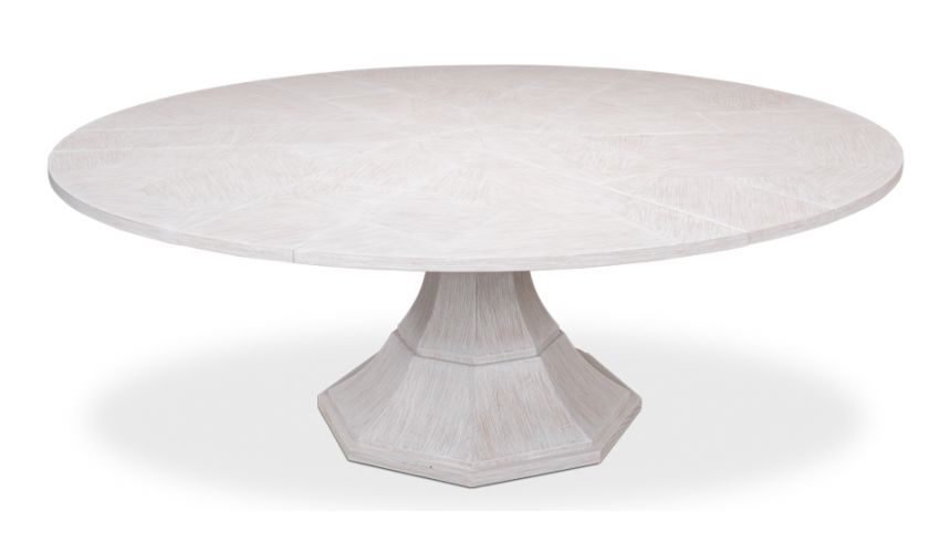 Extendable Giselle Jupe Table