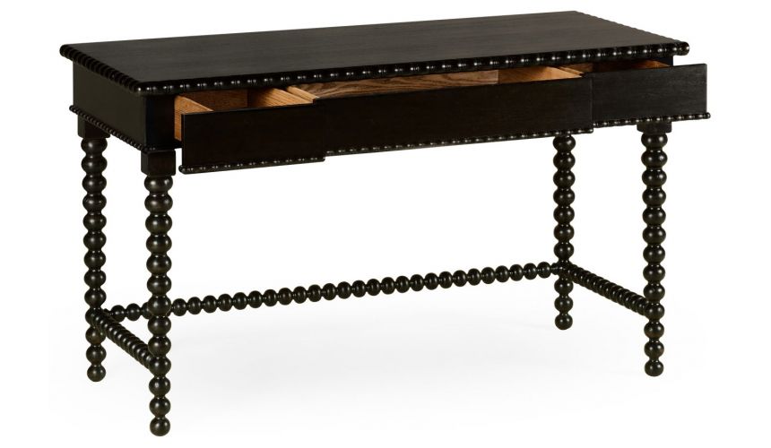 Strathraven dressing table