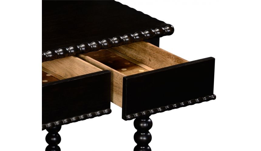 Strathraven dressing table