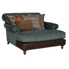 distinct yet exquisite lounge