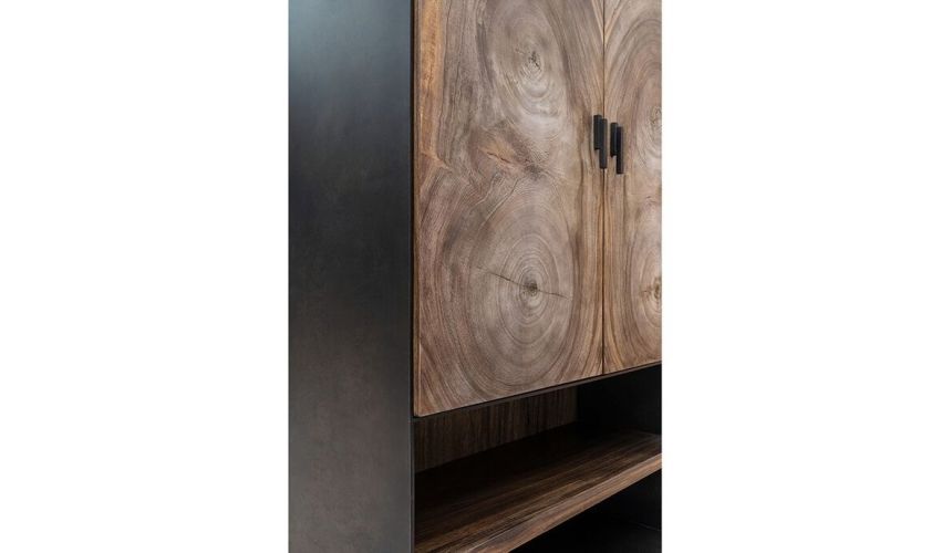 Classy and exquisite wardrobe