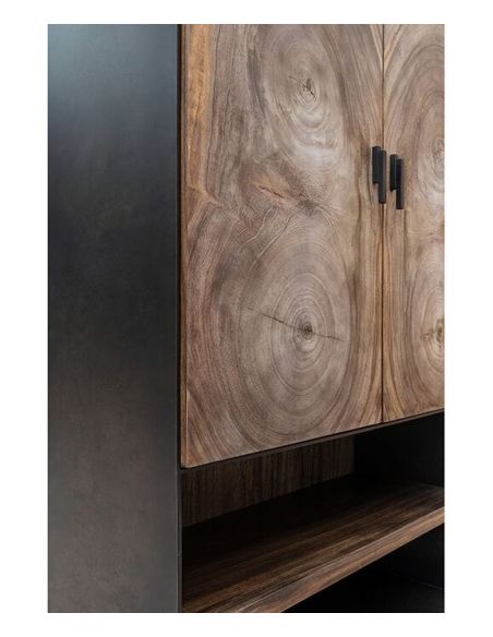 Classy and exquisite wardrobe