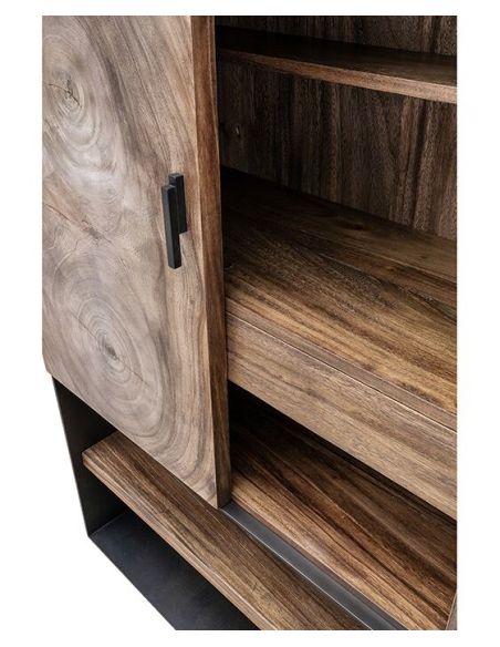Classy and exquisite wardrobe