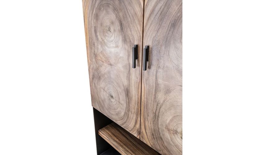 Classy and exquisite wardrobe