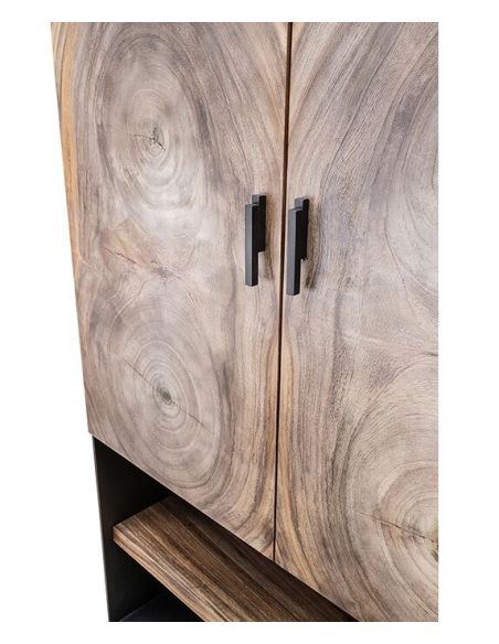 Classy and exquisite wardrobe