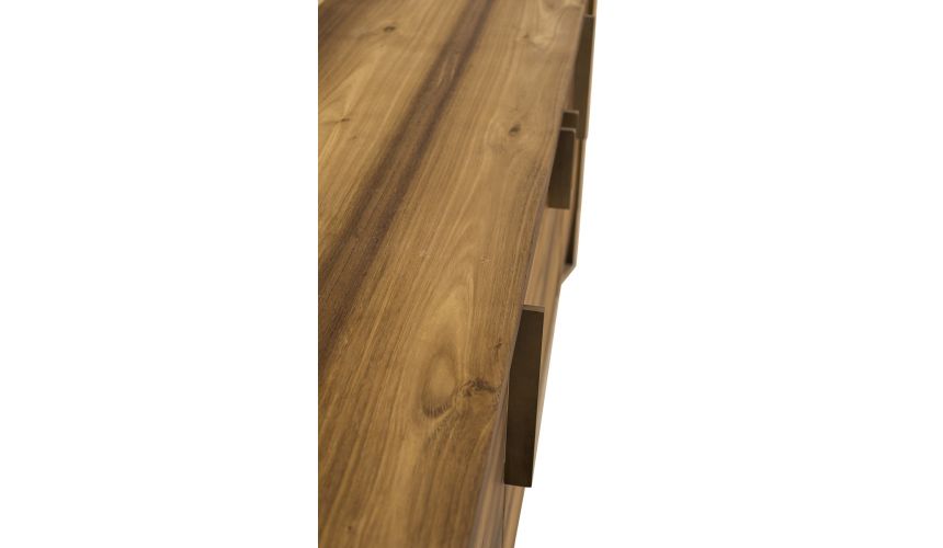 Exceptionally built cabinet