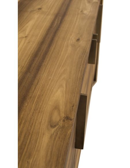 Exceptionally built cabinet