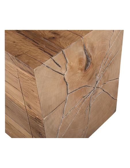 Well-crafted and roomy cabinet